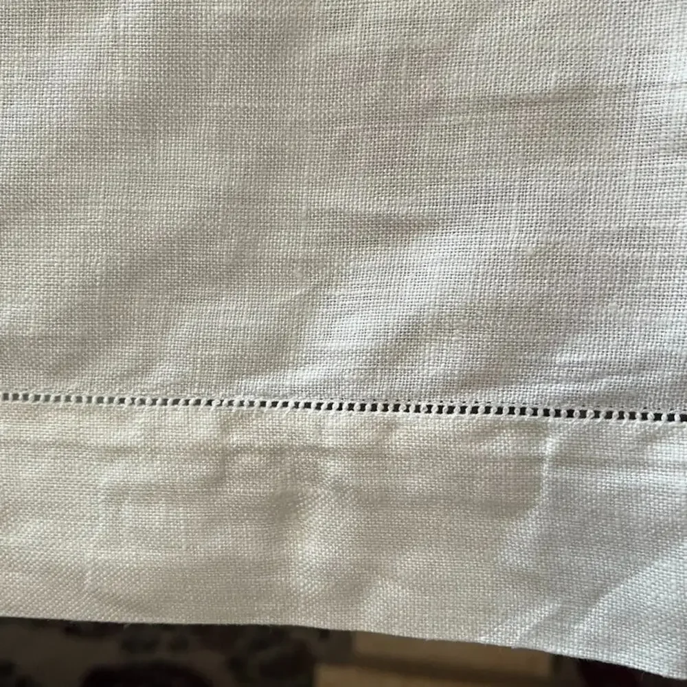 Lightweight Linen Tablecloth 62
